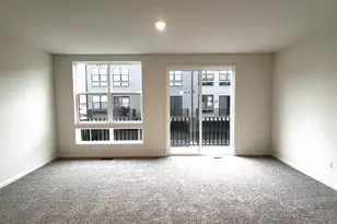 383 Summit Cir, Lombard, IL 60148 - Photo 6