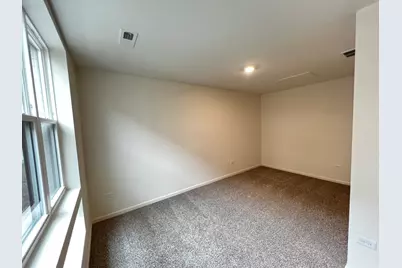 383 Summit Circle, Lombard, IL 60148 - Photo 12