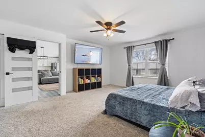 157 N Crooked Lake Lane, Lindenhurst, IL 60046 - Photo 20