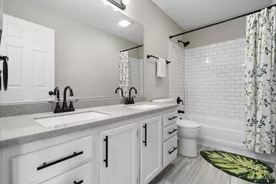 157 N Crooked Lake Lane, Lindenhurst, IL 60046 - Photo 30