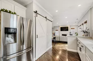 3117 N Orchard St, Chicago, IL 60657 - Photo 12