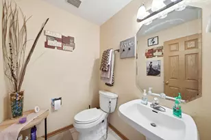 15223 Naughton Dr, South Holland, IL 60473 - Photo 12