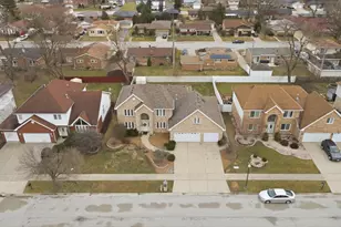 15223 Naughton Dr, South Holland, IL 60473 - Photo 2