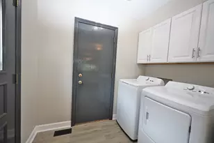 661 Sycamore Dr, Elk Grove Village, IL 60007 - Photo 30