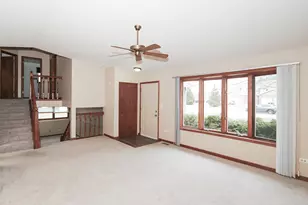 380 Johelia Trail, Antioch, IL 60002 - Photo 4