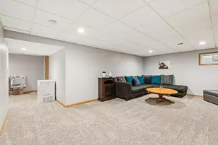 18224 W Old Pine Ct, Gurnee, IL 60031 - Photo 32