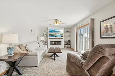 18224 W Old Pine Court, Gurnee, IL 60031 - Photo 6