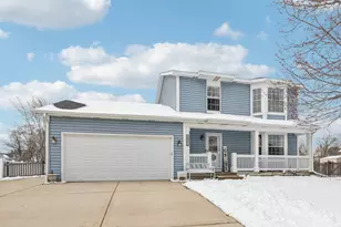 18224 W Old Pine Ct, Gurnee, IL 60031 - Photo 1