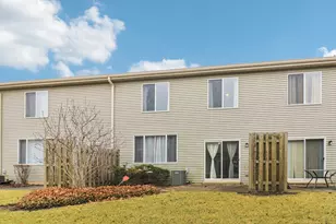 622 W Kristina Ln, Round Lake, IL 60073 - Photo 32