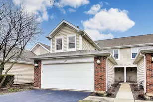 18 Whitman Dr, Schaumburg, IL 60173 - Photo 2