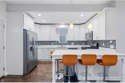 4151 W Fullerton Avenue, Chicago, IL 60639 - Photo 6