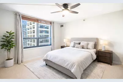 401 E Ontario Street #3202, Chicago, IL 60611 - Photo 10