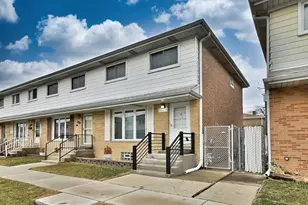 9824 Garden Ct, Schiller Park, IL 60176 - Photo 1