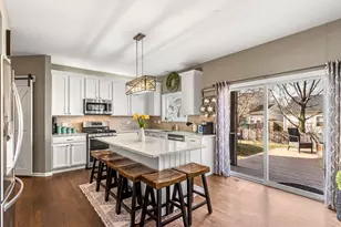 31696 N Borre Dr, Lakemoor, IL 60051 - Photo 10