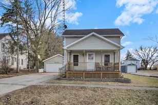 110 E Main St, Cabery, IL 60919 - Photo 2