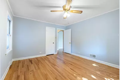 9400 S Calumet Avenue, Chicago, IL 60619 - Photo 18
