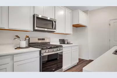 1110 Bluebell Lane, Bartlett, IL 60103 - Photo 4