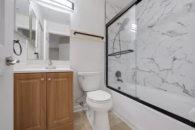 [Address not provided], Streamwood, IL 60107 - Photo 12