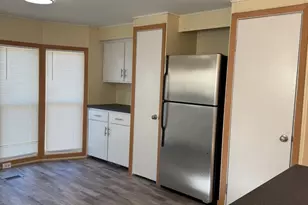 38455 N Sheridan Rd, Beach Park, IL 60087 - Photo 8