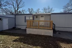 38455 N Sheridan Rd, Beach Park, IL 60087 - Photo 2