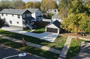 859 John St, Bensenville, IL 60106 - Photo 6