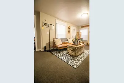 402 S Ottawa Avenue, Dixon, IL 61021 - Photo 18