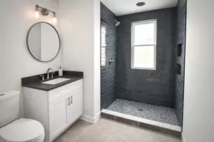 3340 W Evergreen Ave, Chicago, IL 60651 - Photo 6