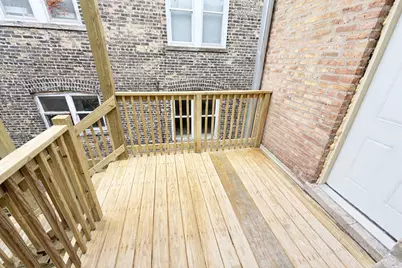 3340 W Evergreen Avenue #2F, Chicago, IL 60651 - Photo 10