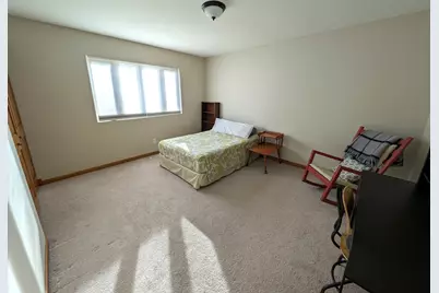 27 Winrock Road, Montgomery, IL 60538 - Photo 8