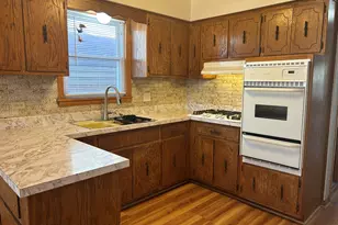 5350 N Central Ave, Chicago, IL 60630 - Photo 16