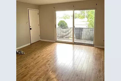 8241 W 79 Street W #1E, Justice, IL 60458 - Photo 2
