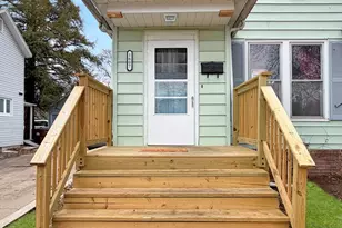 1607 S Highland Ave, Freeport, IL 61032 - Photo 2