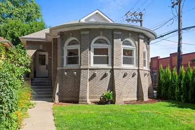 2416 W Morse Avenue, Chicago, IL 60645 - Photo 1