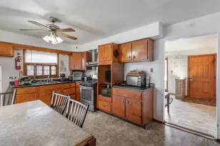 15634 Avalon Ave, South Holland, IL 60473 - Photo 6