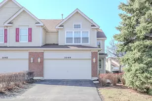 3049 Renard Ln, Saint Charles, IL 60175 - Photo 1