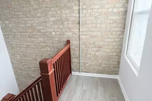 3340 W Evergreen Ave, Chicago, IL 60651 - Photo 8