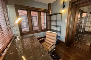 1372 E 57th St, Chicago, IL 60637 - Photo 10