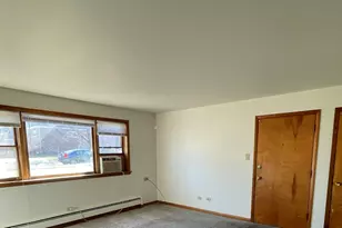 509 Kungs Way, Joliet, IL 60435 - Photo 4