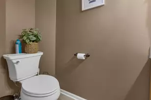 2009 Ashbrook Ct, Plainfield, IL 60586 - Photo 8