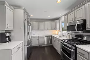 840 E Marshall Ct, Palatine, IL 60074 - Photo 6