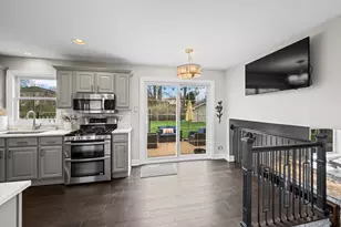 840 E Marshall Ct, Palatine, IL 60074 - Photo 8