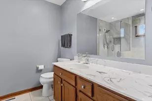 132 Ashcroft Dr, Bolingbrook, IL 60490 - Photo 16