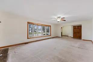 1115 Old Mill Ln, Hanover Park, IL 60133 - Photo 6