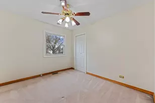 1115 Old Mill Ln, Hanover Park, IL 60133 - Photo 18