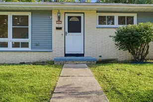 1401 Searle Dr, Normal, IL 61761 - Photo 2