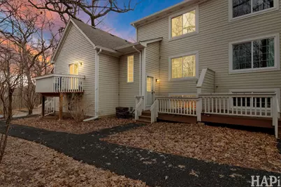 283 W Whispering Oaks Lane, Round Lake, IL 60073 - Photo 2