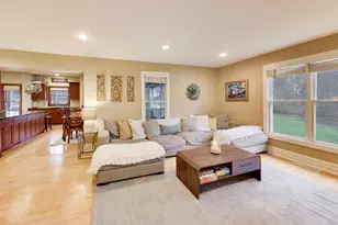 311 Brainerd Ave, Libertyville, IL 60048 - Photo 10