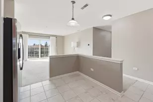 14 S Prospect St, Roselle, IL 60172 - Photo 12