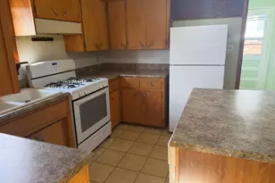 218 N Hickory St, Centralia, IL 62801 - Photo 18