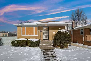 772 Memorial Dr, Calumet City, IL 60409 - Photo 1